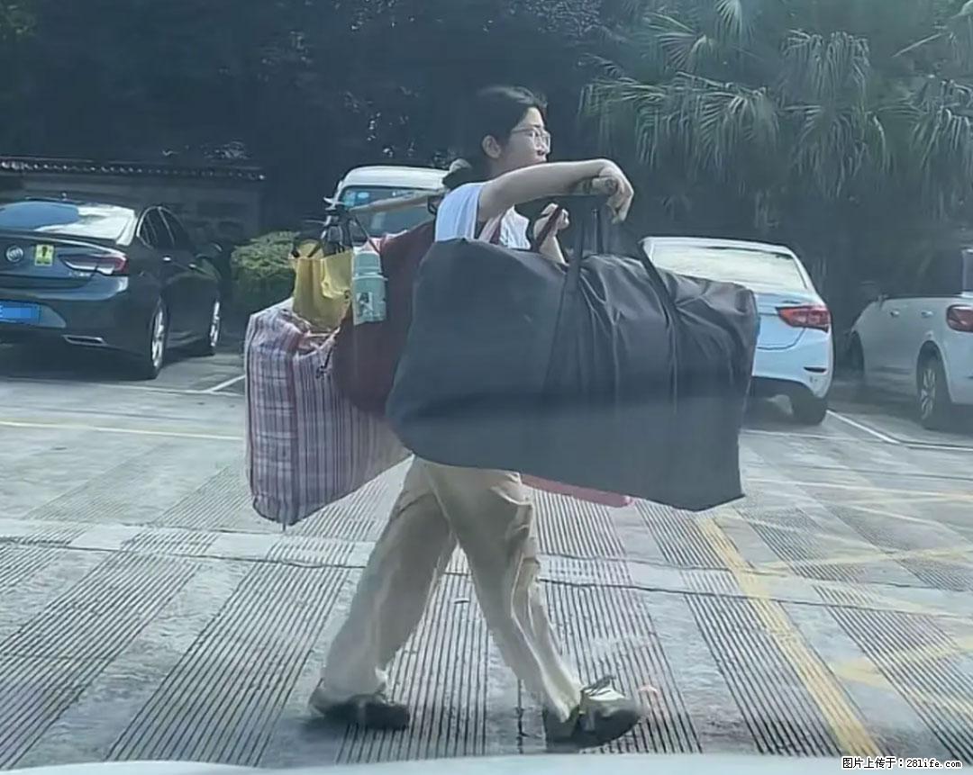 全网追的“扁担女孩”，找了一份暑假工，时薪12元 - 葫芦岛生活资讯 - 葫芦岛28生活网 hld.28life.net